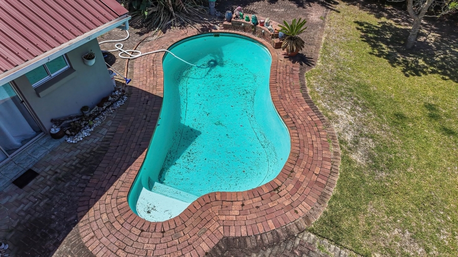 3 Bedroom Property for Sale in Dana Bay Western Cape